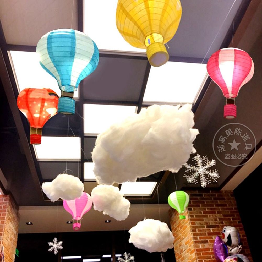アレンジメント ショッピングモール 衣料品店 雪の写真撮影  - The Wedding Supply Store のレビューと価格